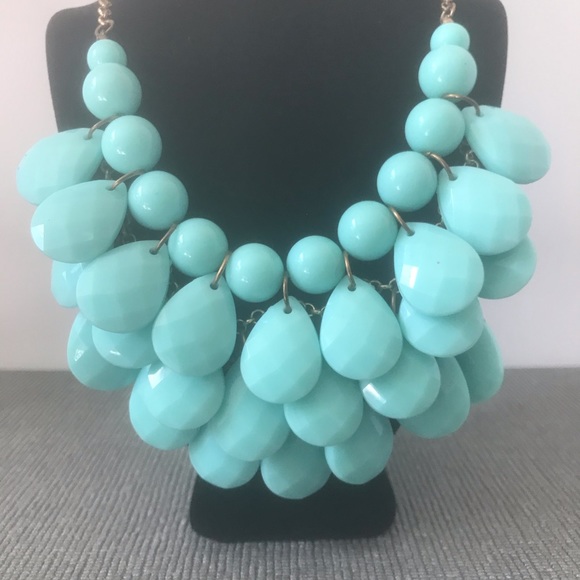 Turquoise Blue statement necklace - Picture 3 of 6